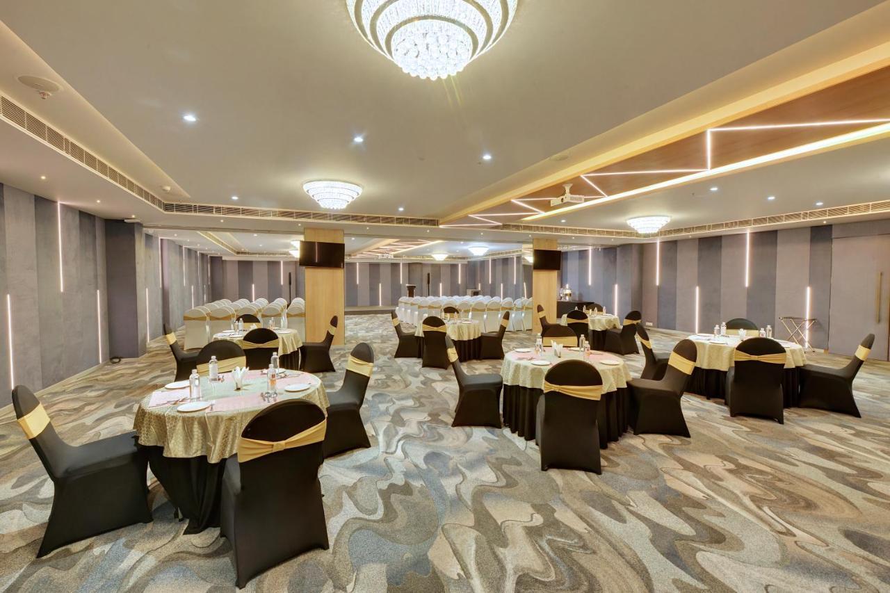 Hotel Clarion Bangalore 4*